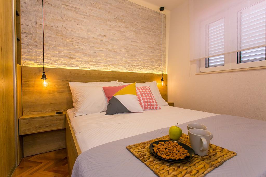 Apartments Sea Trogir Buitenkant foto