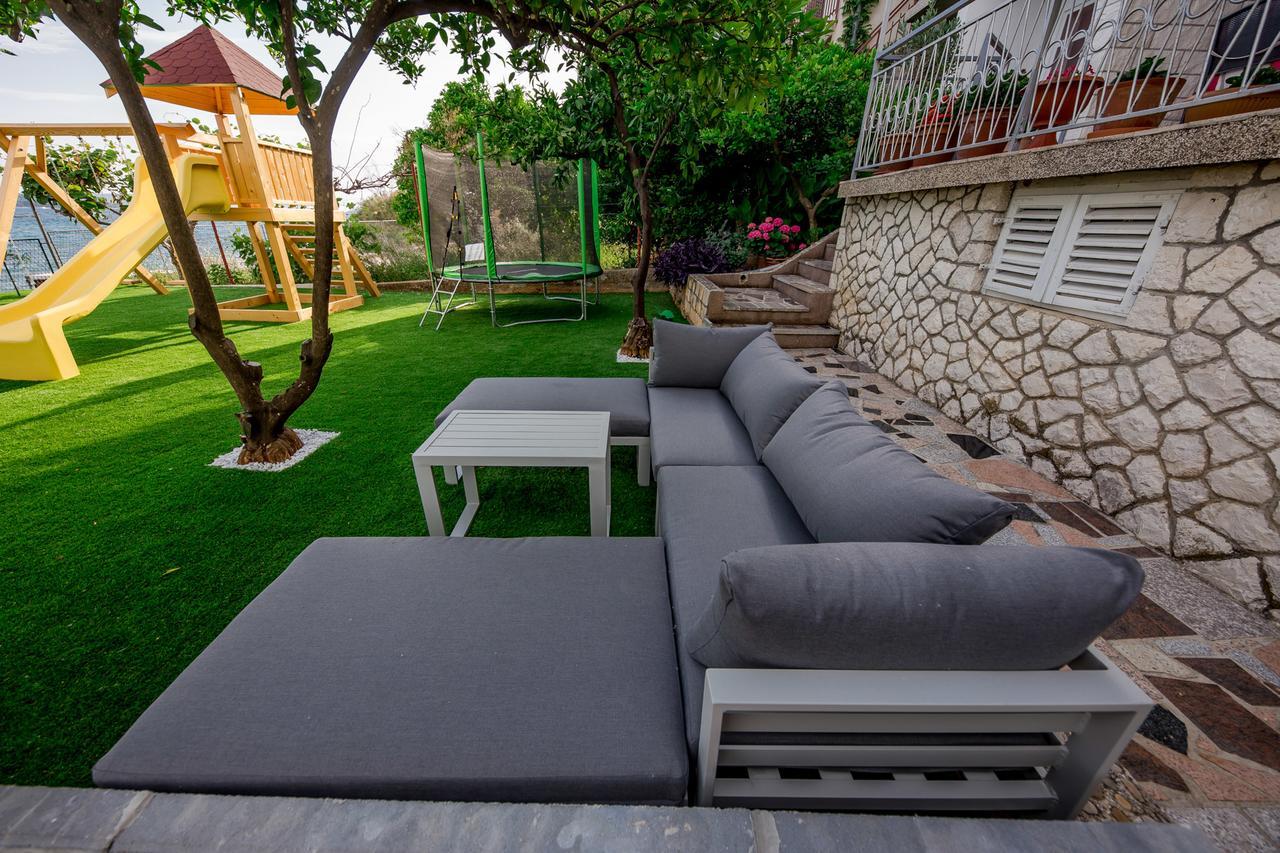 Apartments Sea Trogir Buitenkant foto